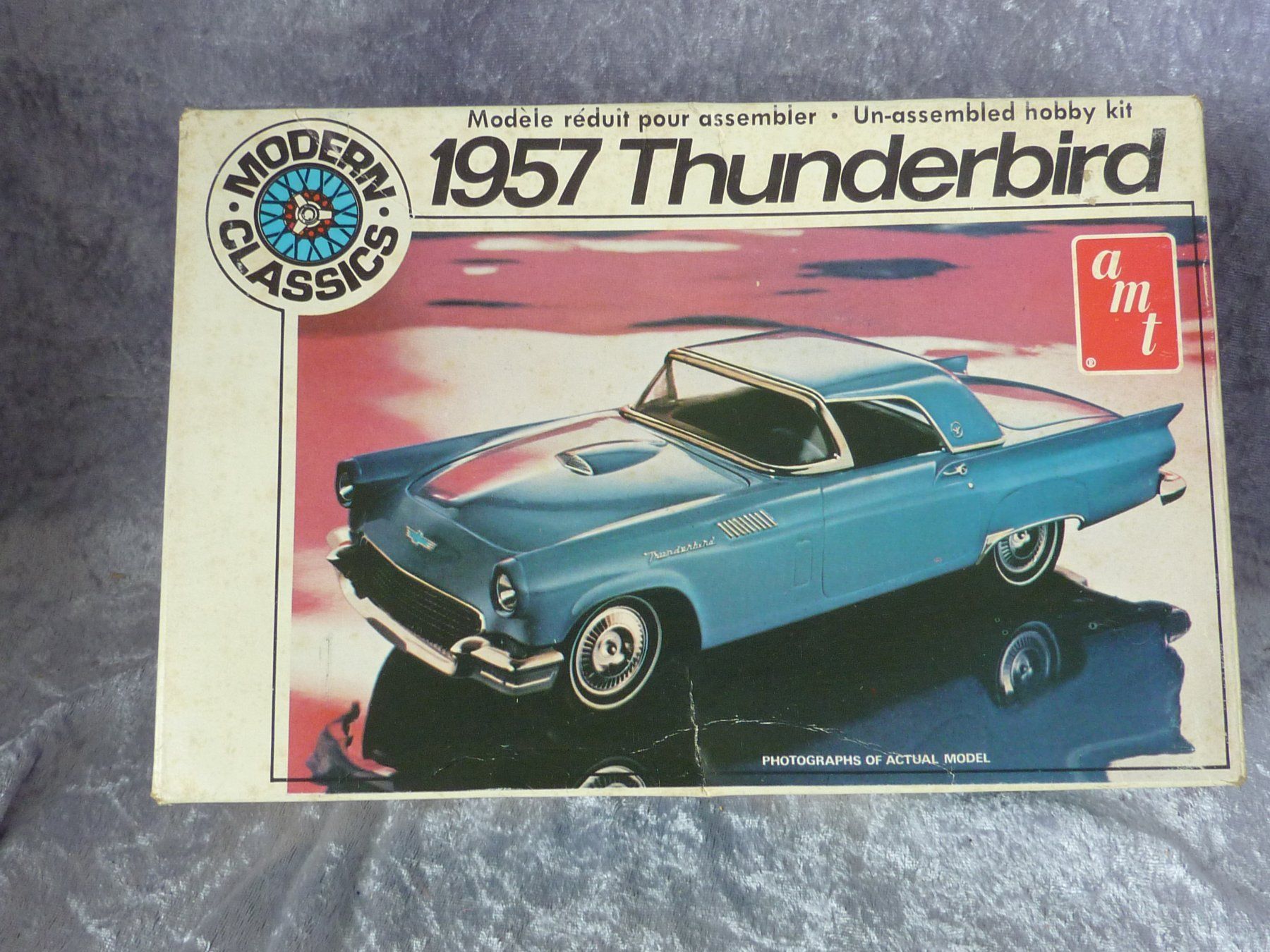 AMT/ERTL Modellini d'auto: Ford Thunderbird 1957 1:25 – Usato da Dürrenäsch venduto da modellautos4you