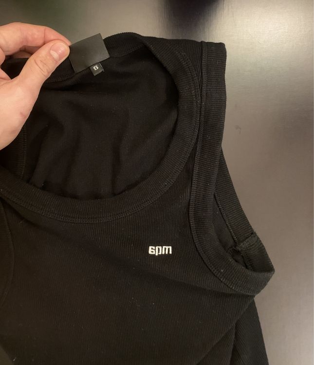 6PM tanktops black NP 50. Kaufen auf Ricardo