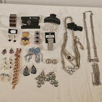 Grosses  schönes schmuck lot Endet
