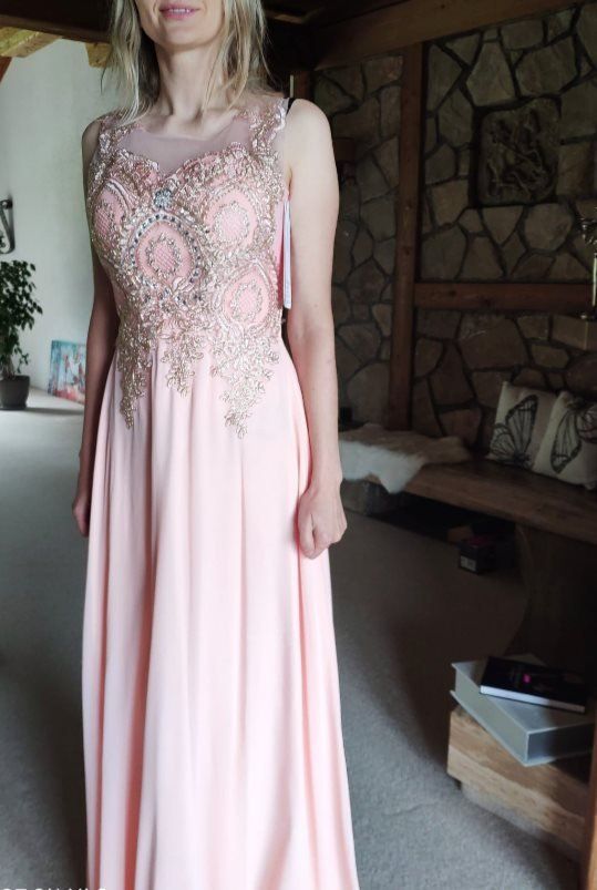 Robes: Kleid – Neuf (Voir description) à Sirnach par magdallena6 1