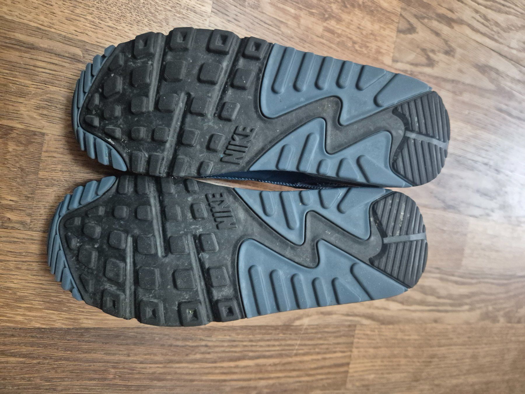 Nike Chaussures femmes: Blue Nike Air Max 90 size 38.5 – D'occasion à Zürich par monadiederich 3