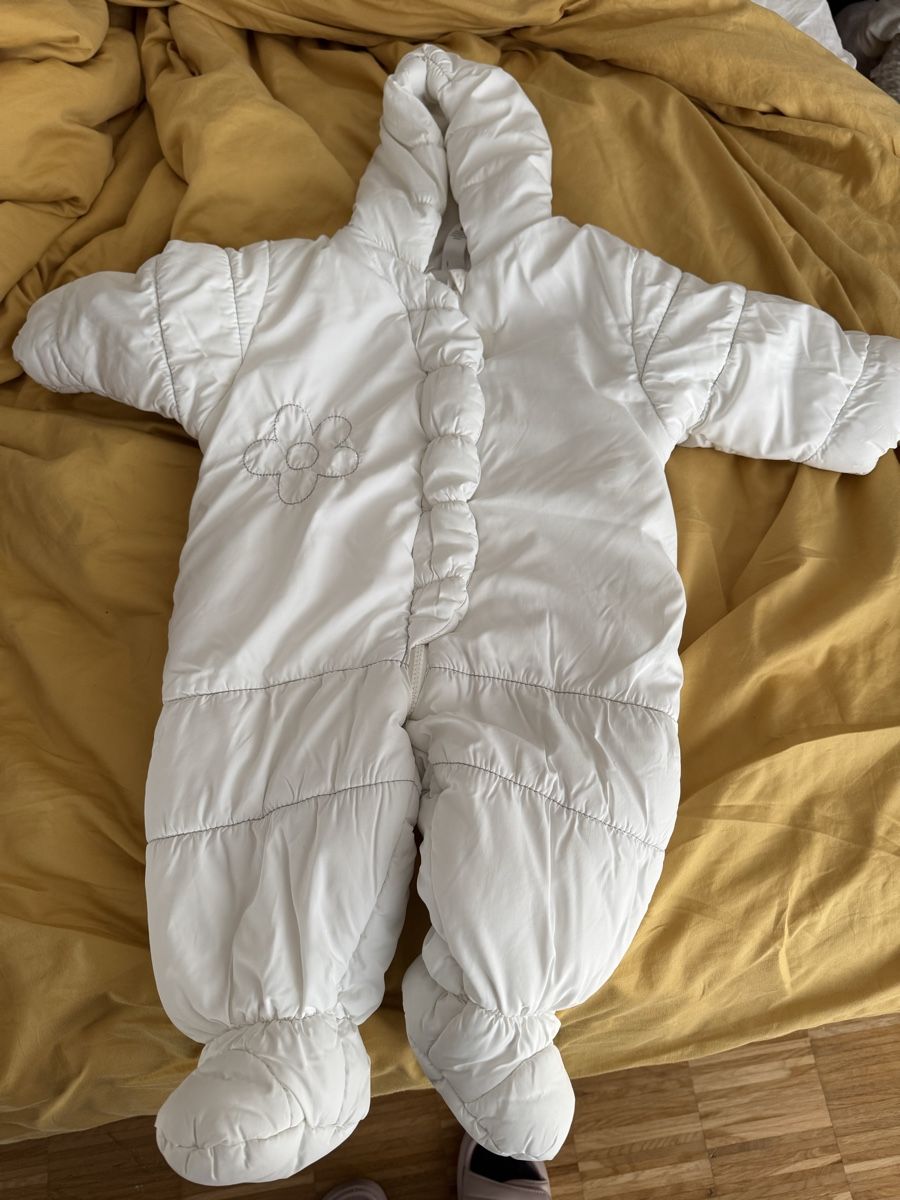 Completi: Winter Overall, Gr. 80 – Nuovo (secondo la descrizione) da Wald ZH venduto da evelyne.street