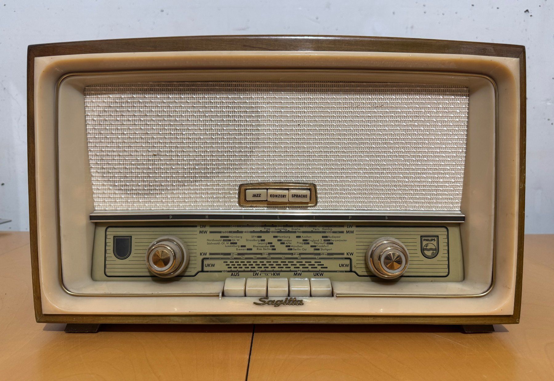 Philips Radio: Röhrenradio Philips Sagitta – Usato da Mönchaltorf venduto da Speedy453