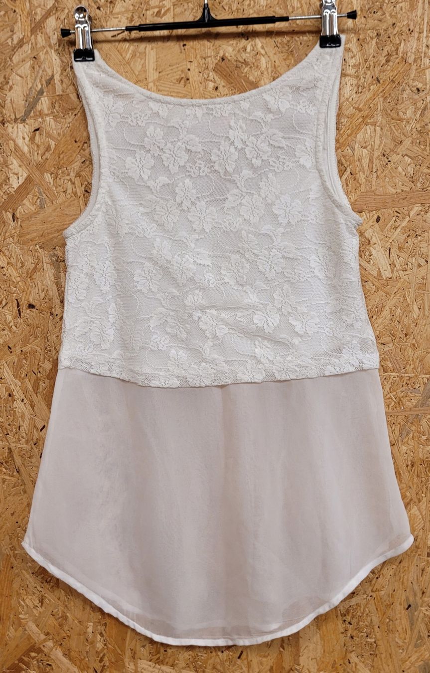 Bershka Top: BERSHKA haut blanc – Usato da Lausanne venduto da PlusValue_Lausanne 1