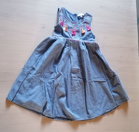 Robe, haut, robe sans manches