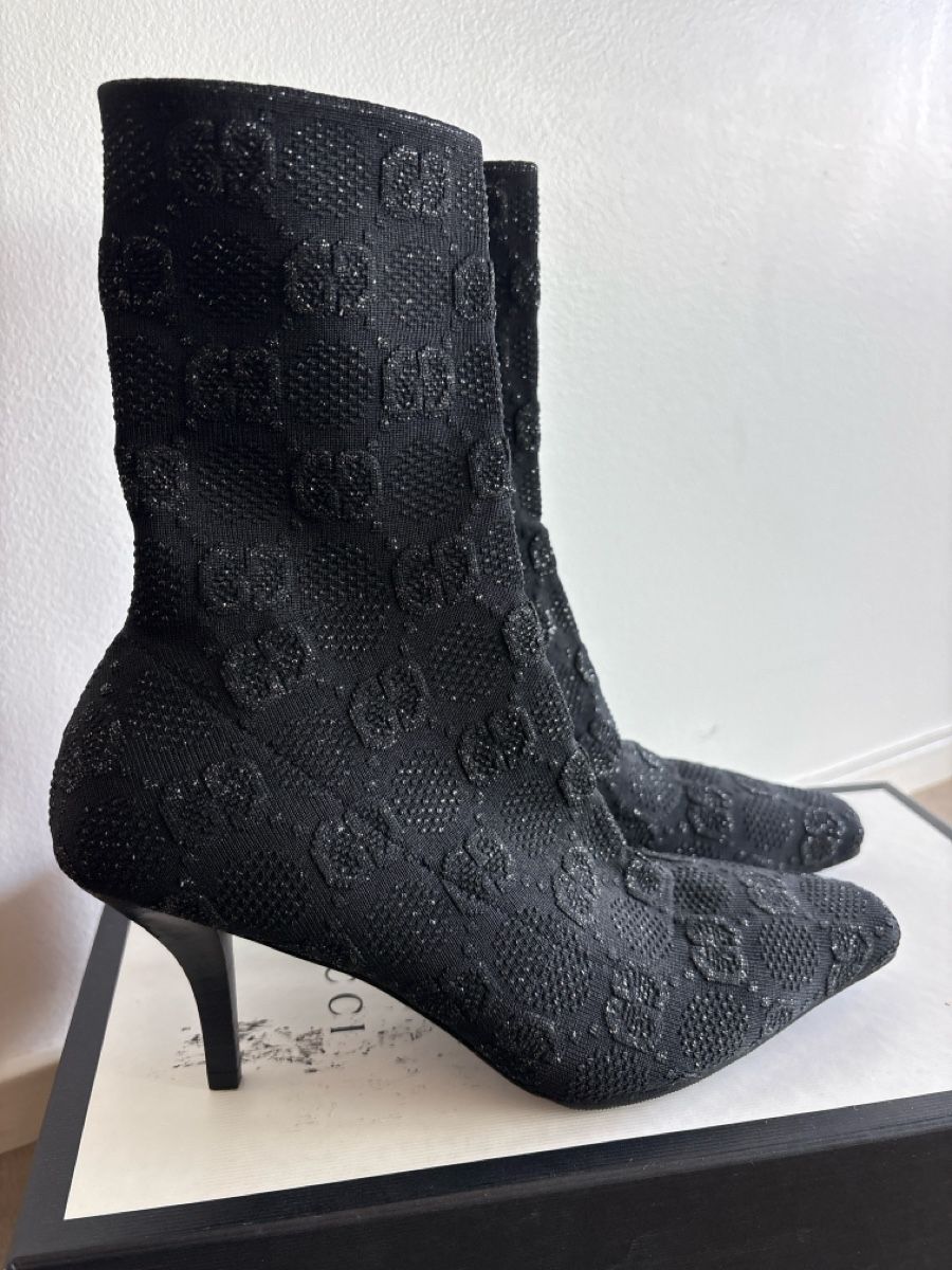 Gucci Chaussures femmes: Gucci Boots GG Logo – D'occasion à Nyon par My_wardrobe