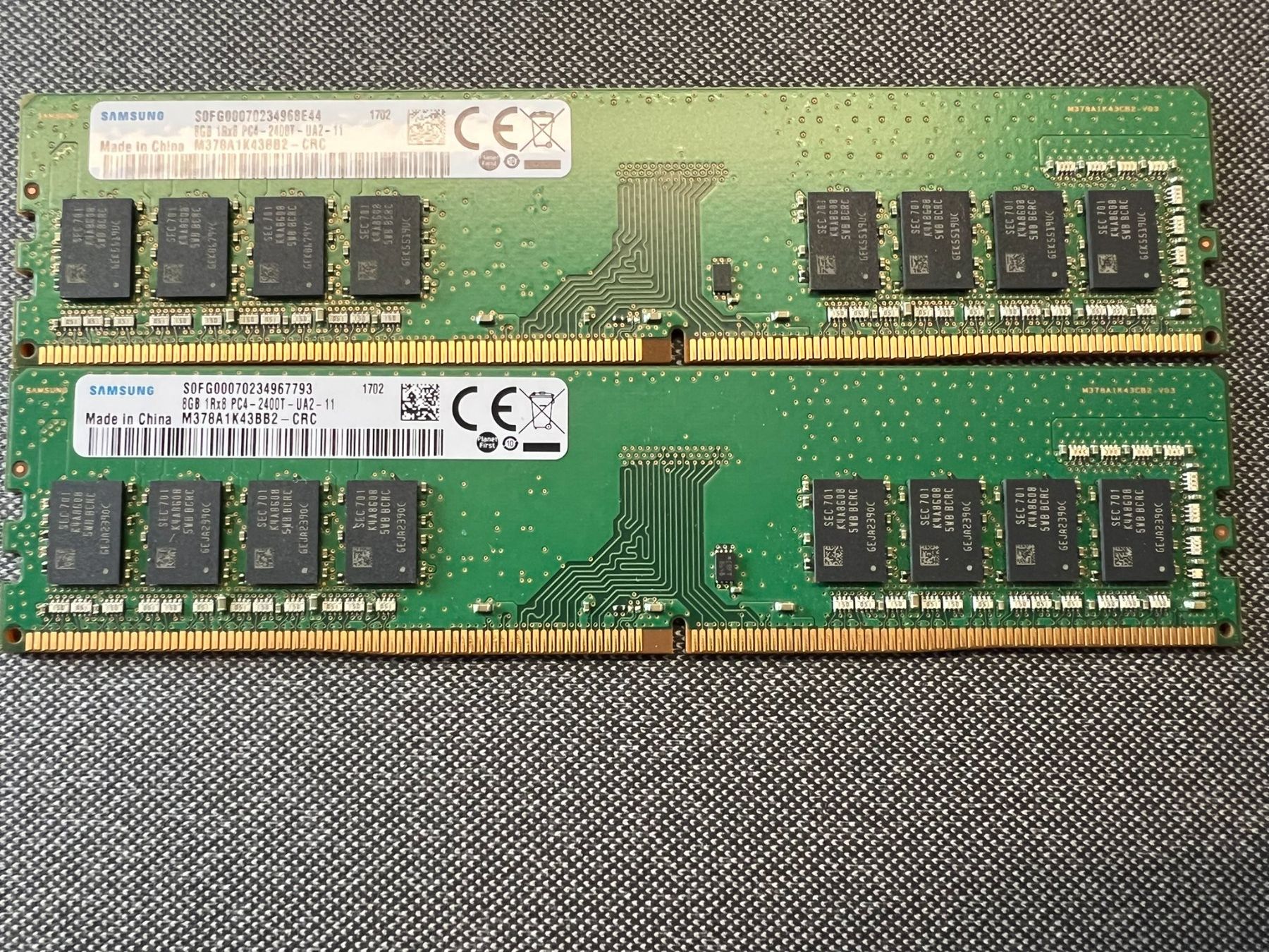 Samsung Memoria / RAM: 2x Samsung 8GB DDR4 RAM PC4-2400T – Usato da Zürich venduto da Nice_2_u