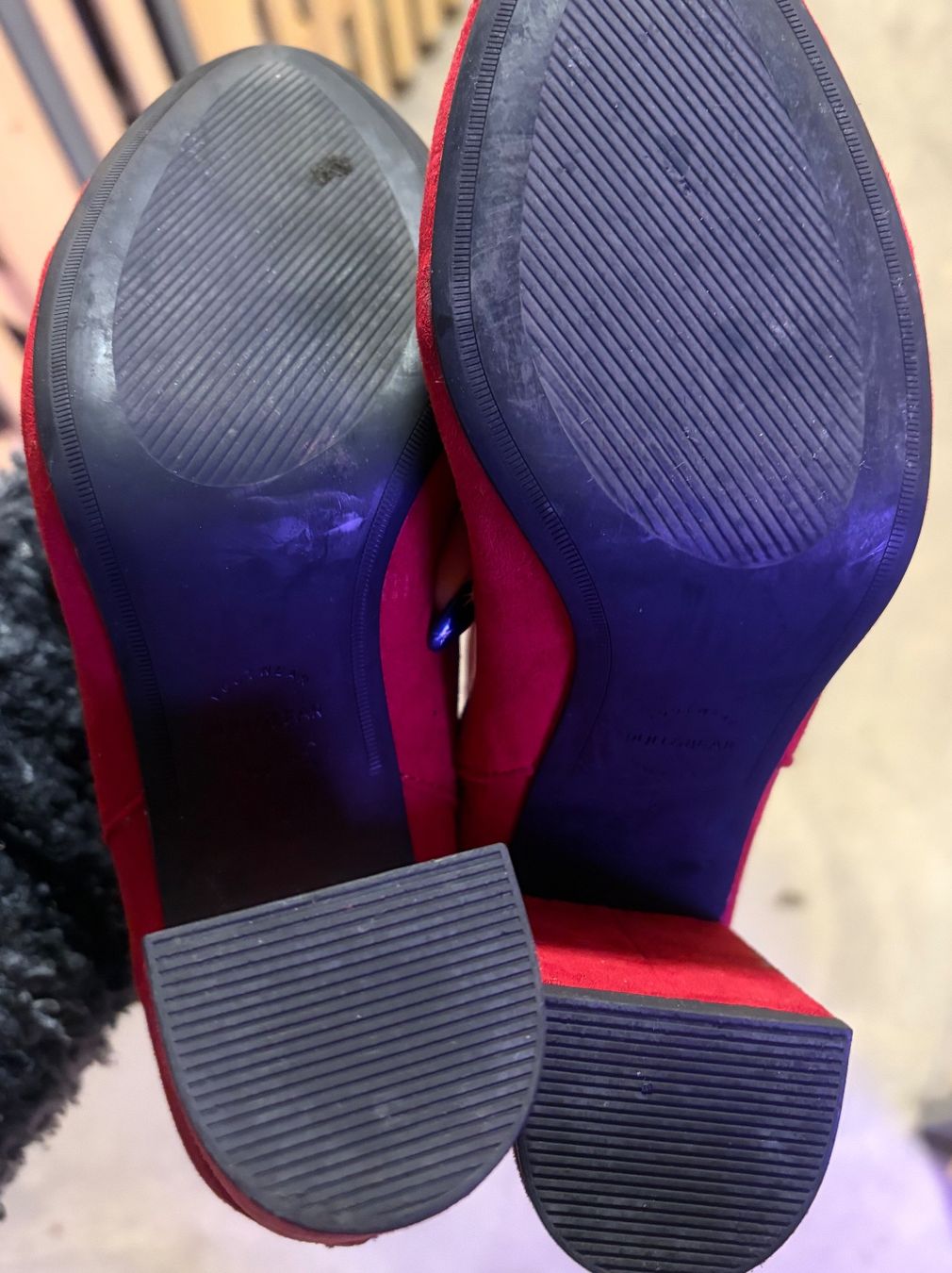 Chaussures femmes: Bottines – D'occasion à Valeyres-sous-Montagny par Elianinha21 4