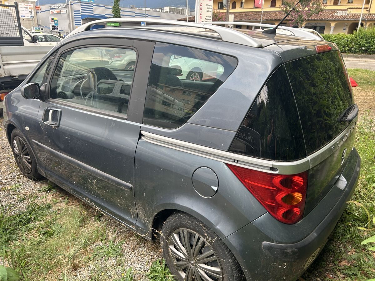 Peugeot Autos: Peugeot 1007 – Défectueux à Locarno par marco01043 3