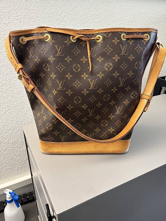 Borse da donna: Louis Vuitton Tasche LEDER – Usato da Basel venduto da meh_88mq