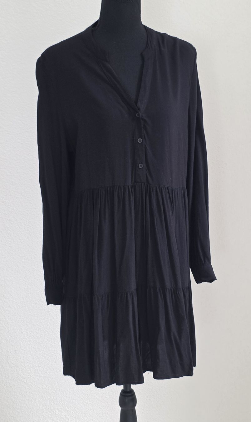Vestiti: Kleid schwarz Grösse 42 AMISU  – Usato da Rheinsulz venduto da Gilea