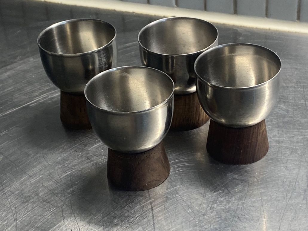 Altre Stoviglie: 4 Eierbecher Dansk design, Lundtofte denmark – Usato da Solothurn venduto da BORGHAGEN