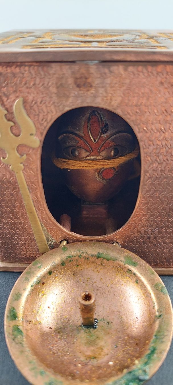 Bücher: Linga Bhairavi Gudi Miniaturtempel – Gebraucht aus Dielsdorf von anabur