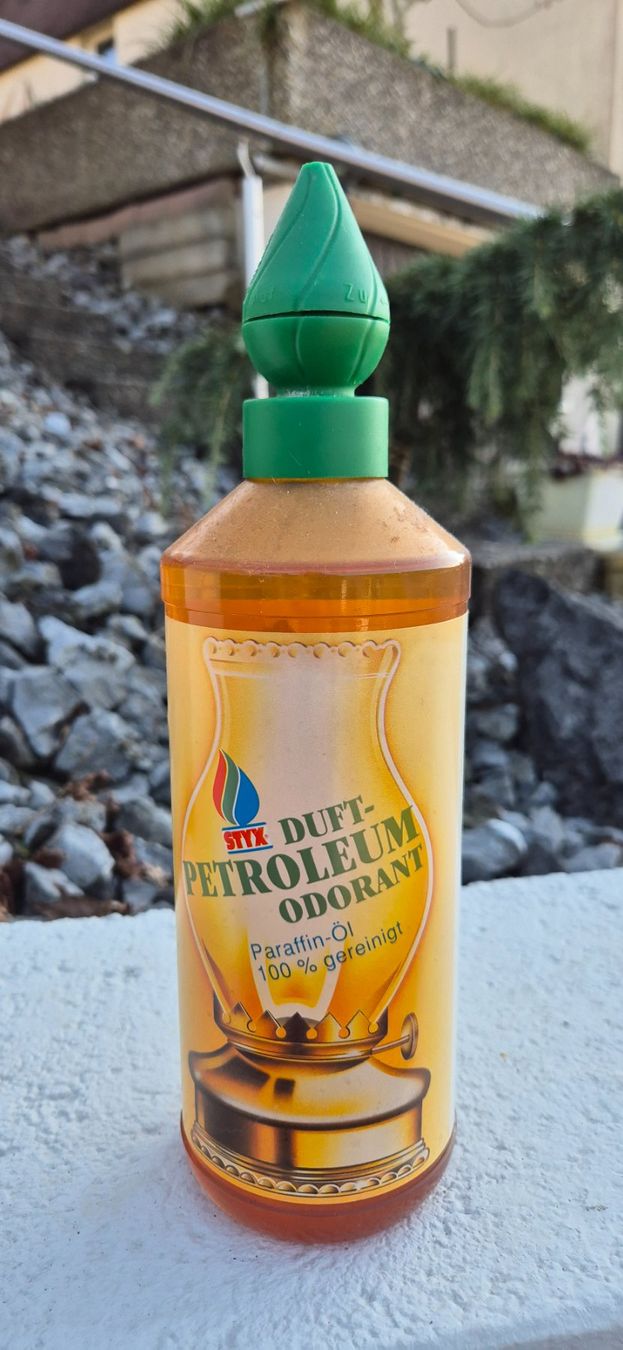 Oli essenziali: Duftpetroleum  1 liter – Usato da Ebikon venduto da Dan40