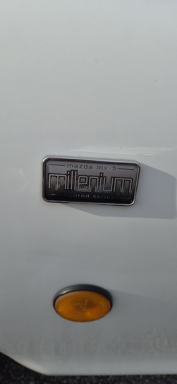 Mazda Autos: Mazda MX-5 1.6 Millenium Edition  – D'occasion à Thun par Adam037 7