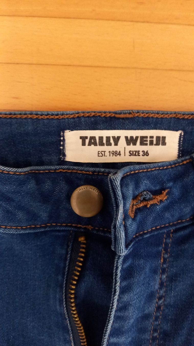 Pantaloni: Shorts / Hose Top Zustand – Usato da Winterthur venduto da Gabi_89 5