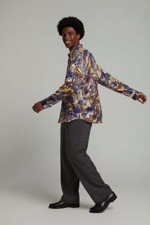 Button-Down-Hemd mit abstraktem Muster - Mehrfarbiges Design