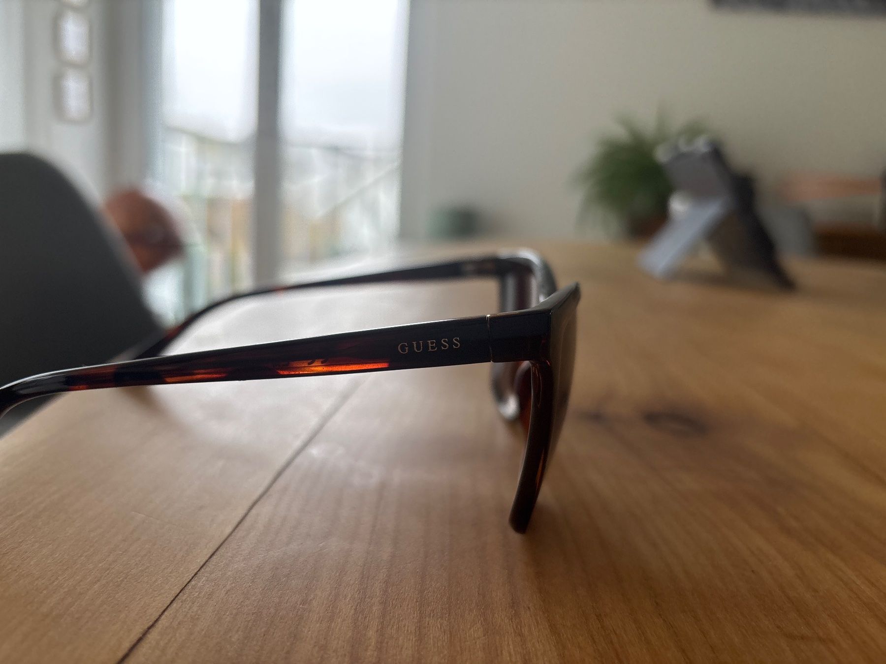 Guess Occhiali & Lenti: Guess Sonnenbrille - Cateye Form - in braun – Nuovo (secondo la descrizione) da Feuerthalen venduto da geo_5dk5 3