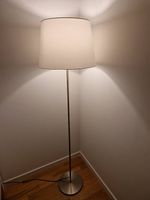 IKEA SKOTTORP / SKAFTET Stehleuchte mit Smart Fernbedienung 