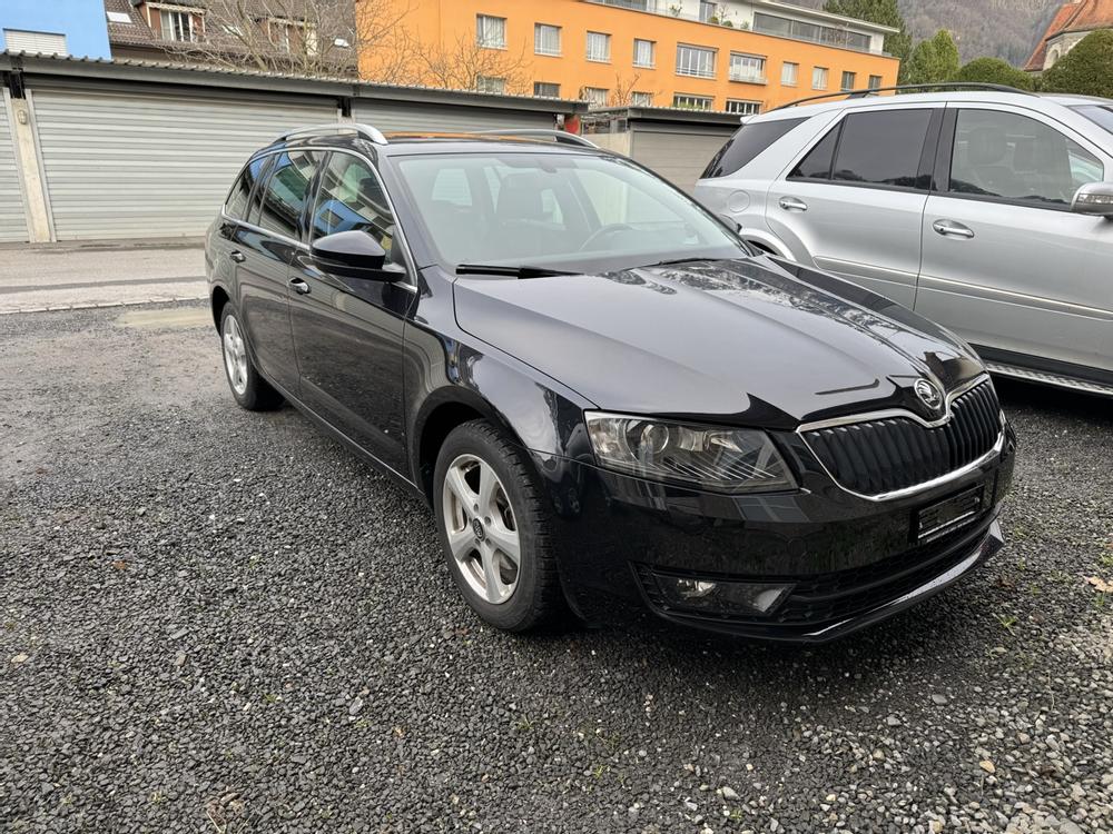 SKODA Octavia Combi 1.6 TDI Elegance 4x4