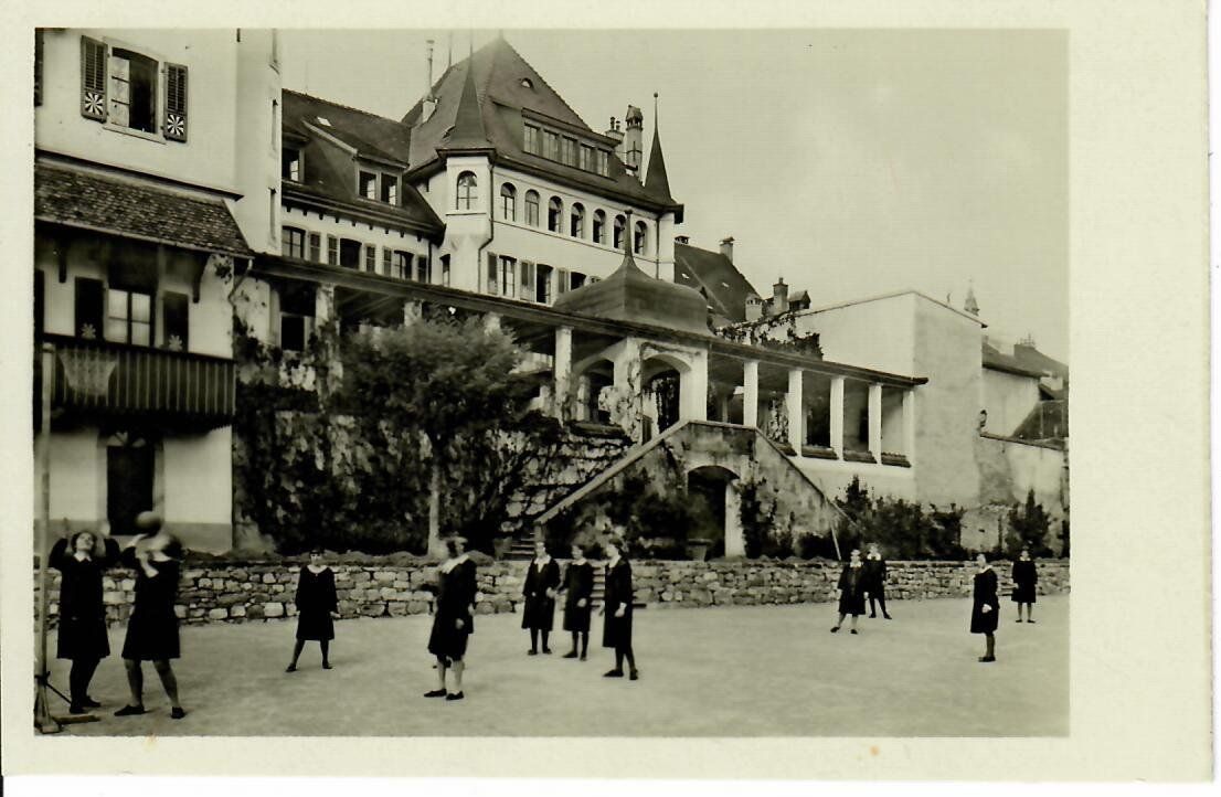 Cartes postales: Bulle, Institut Ste. Croix – D'occasion à Hochdorf par Ziegel-16