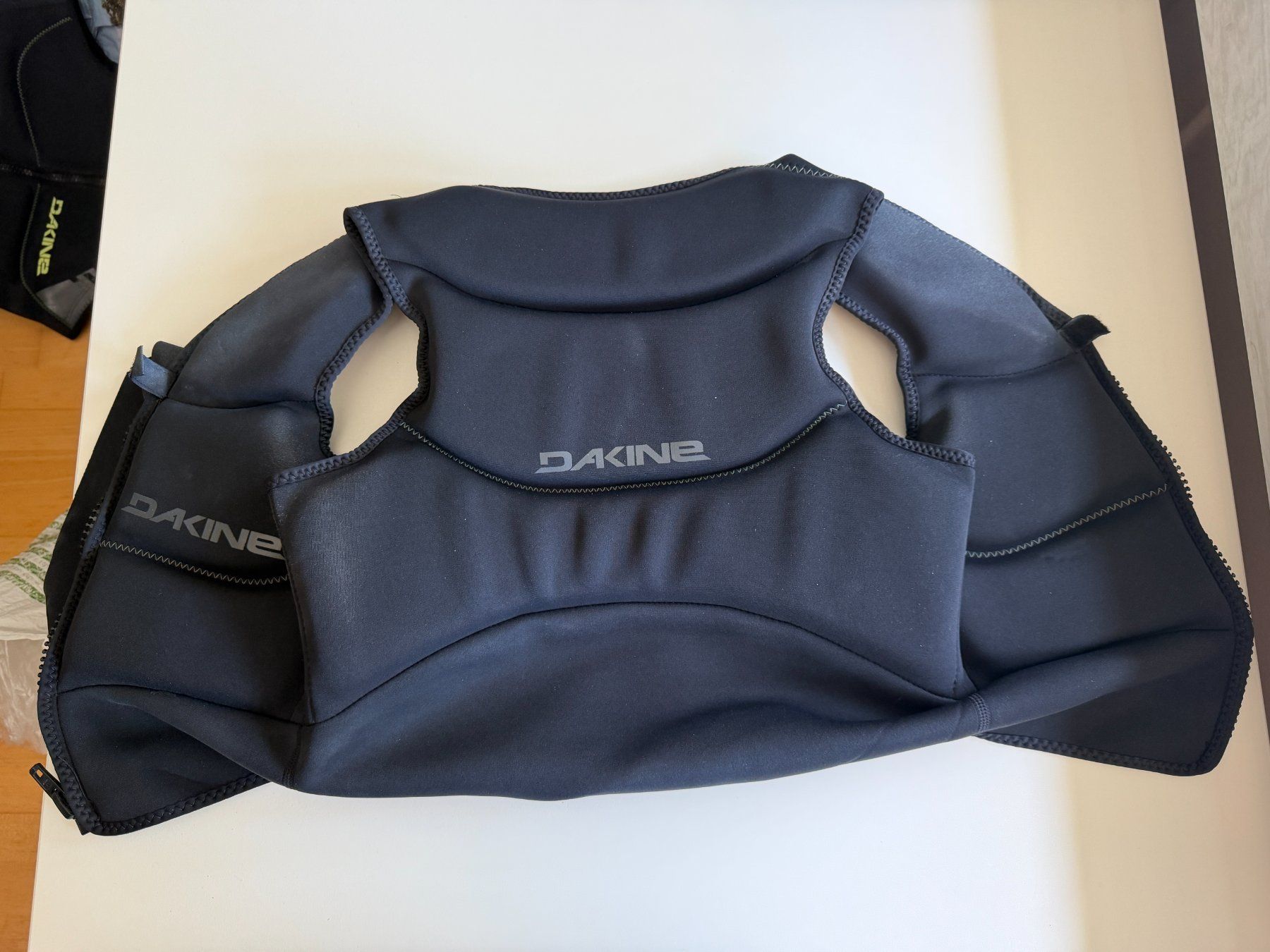 Protezioni & Imbottiture: DAKINE Surface KITE VEST - impact vest size M – Usato da Zürich venduto da JulesZHW 3