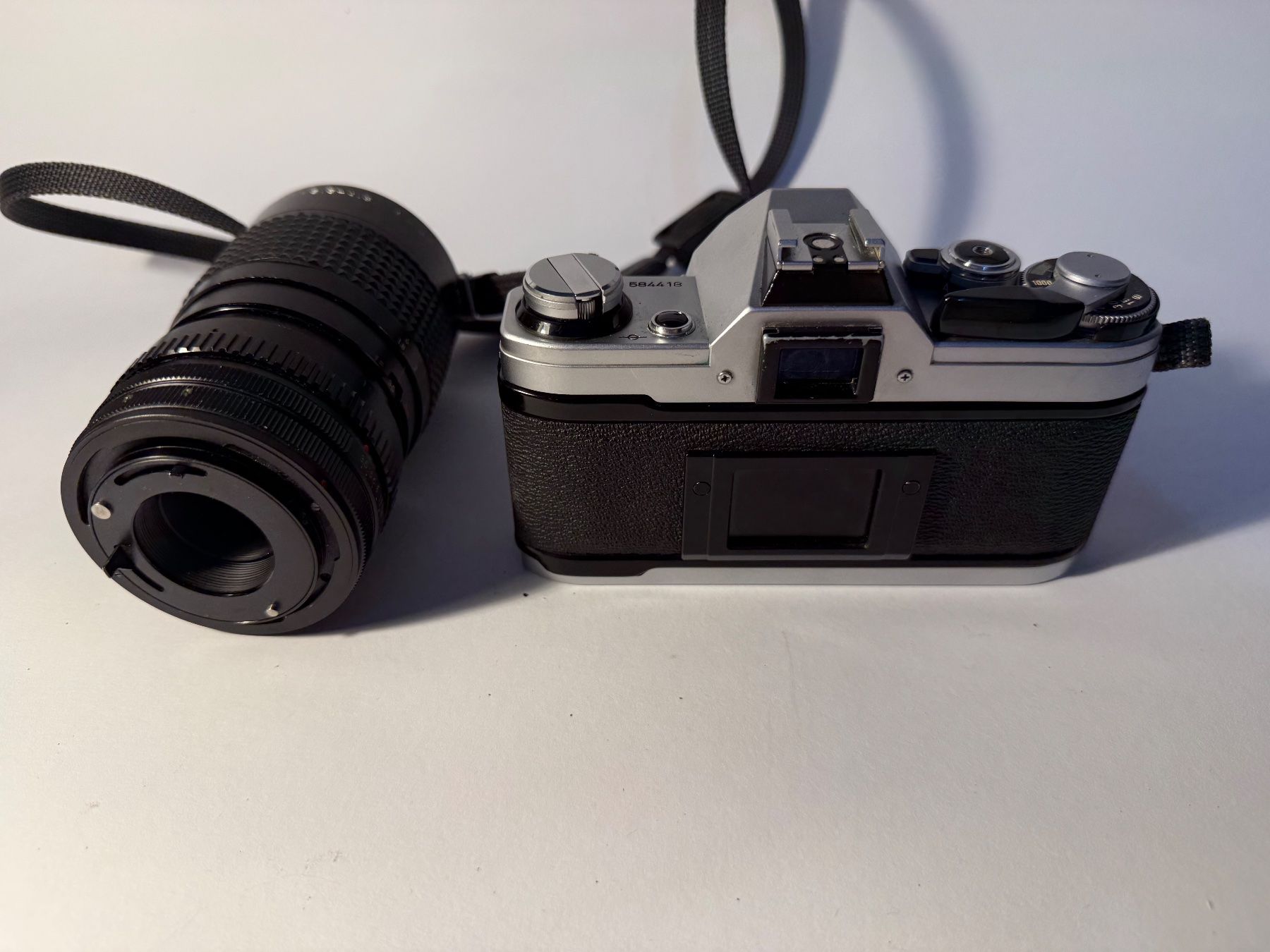 Canon Fotocamera: Kit Argentique Mythique Canon AE-1 + 2 Objectifs – Usato da Marin-Epagnier venduto da EagleOne 3