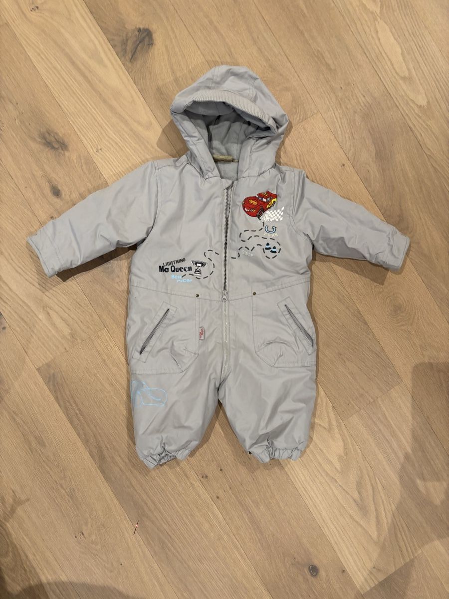 Completi: Winter Snowsuit - McQueen - 12 Monate/ 74/80cm – Usato da Wahlen b. Laufen venduto da Slash077