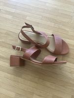 neue braune Sandalen von Ten Points, Grösse 39