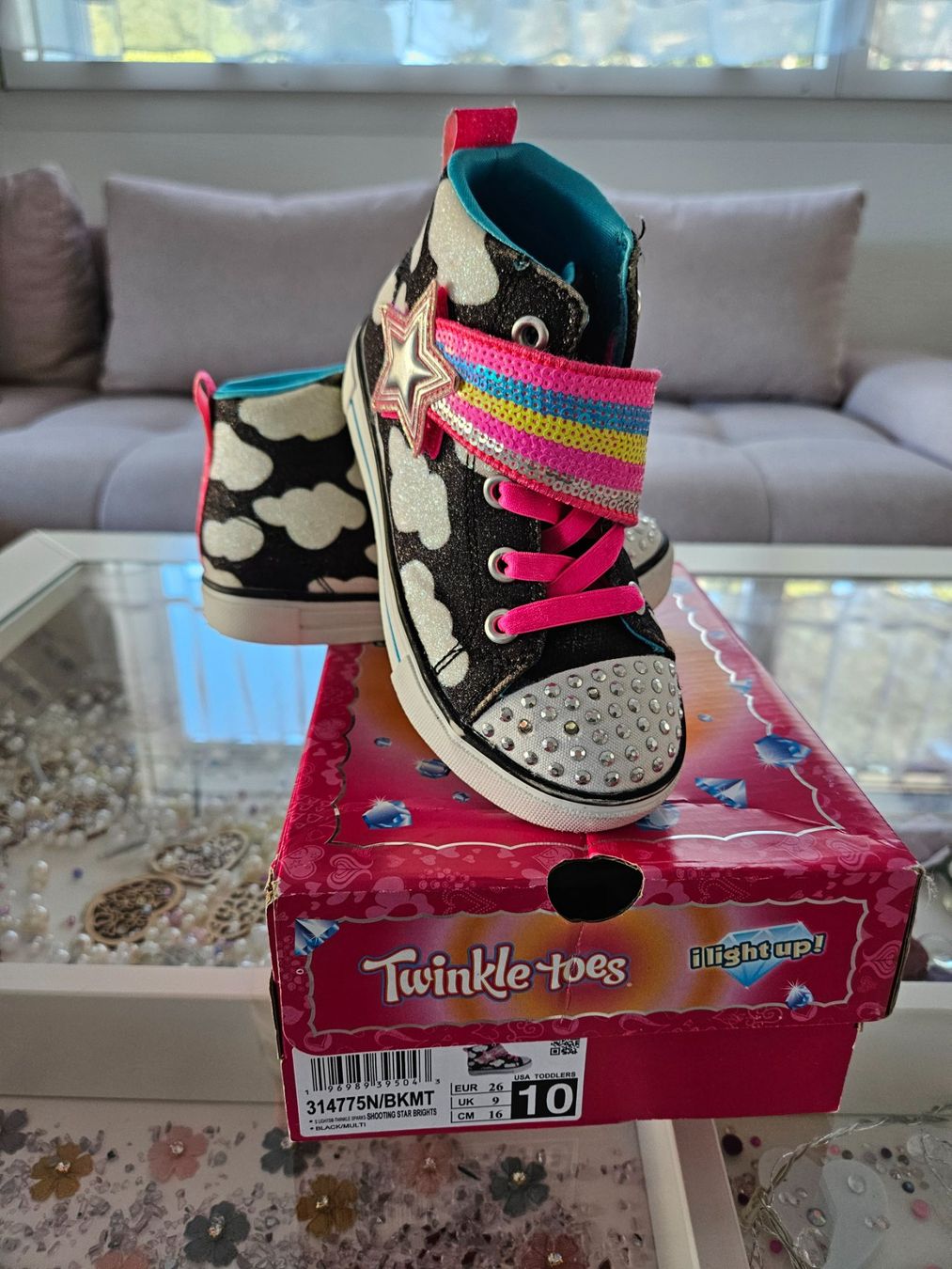 Skechers Scarpe per ragazze: Sketchers Twinkle mit Lichteffekten ✨ – Usato da Unterägeri venduto da Sleepbear