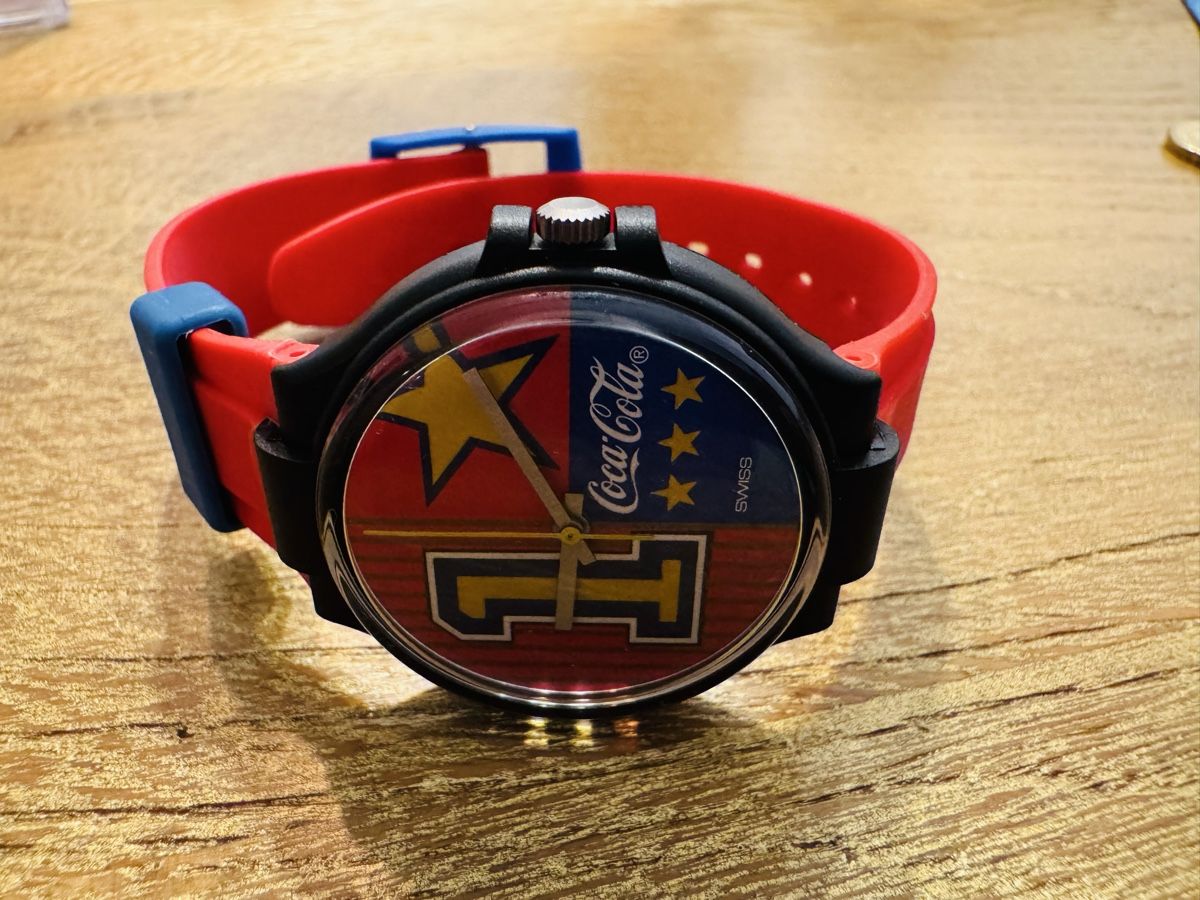 Swatch Orologi: SWATCH COCA COLA – Nuovo e nell'imballaggio originale da Brügg BE venduto da Goob 4