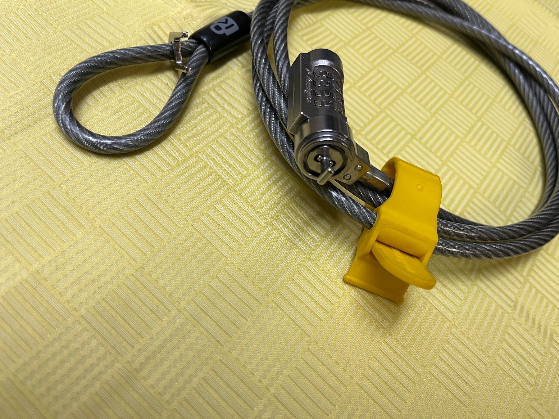 Cadenas: Laptop Schloss mit Zahlencode – D'occasion à Adliswil par Sphinx 1