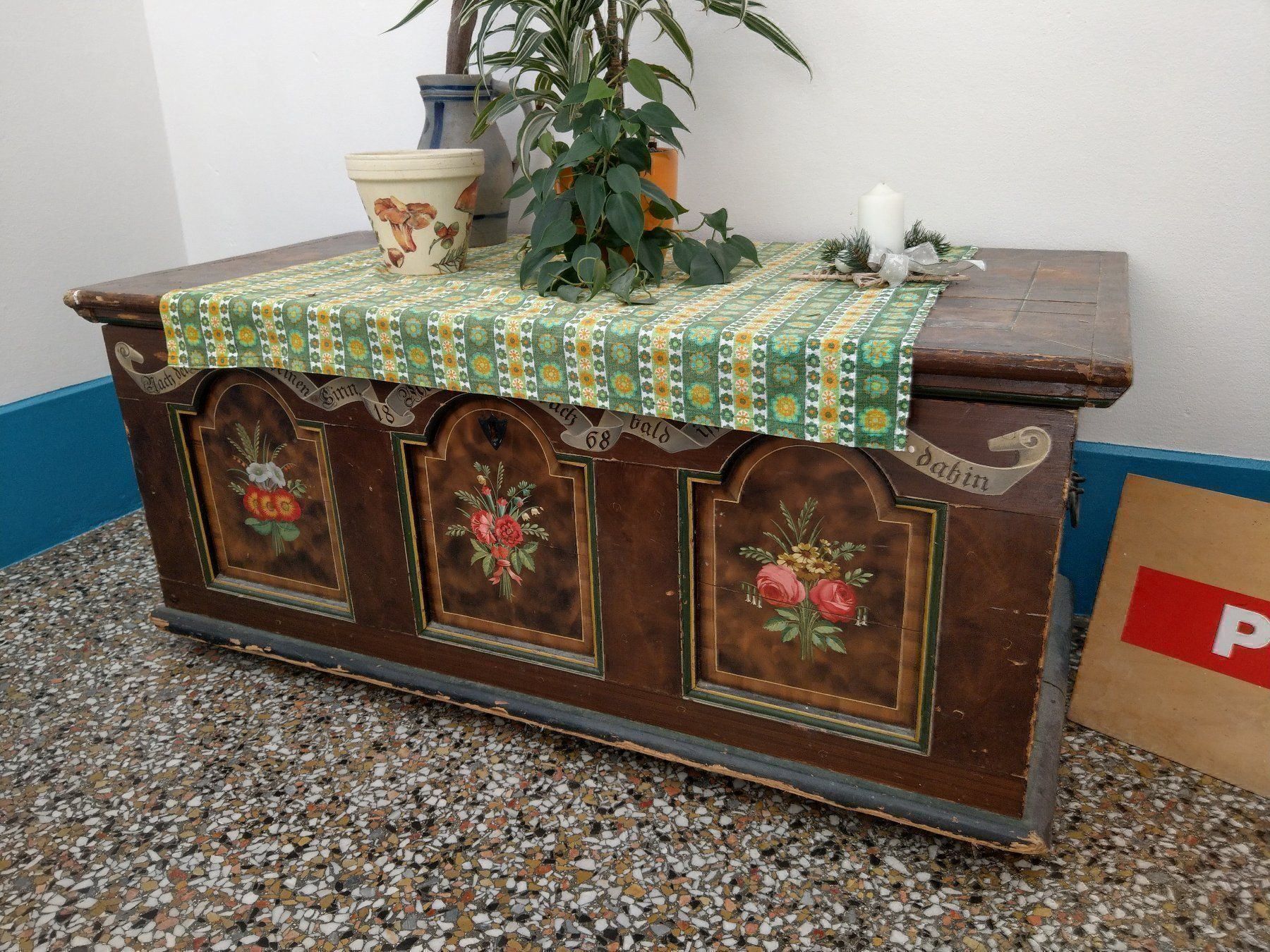Cassapanche: Antike Truhe Jg. 1868 mit Schloss – Usato da Bern venduto da Saxeton 1