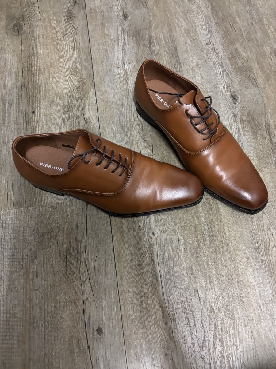 Scarpe da uomo: Anzugsschuhe – Usato da Wimmis venduto da Soccerfanshop