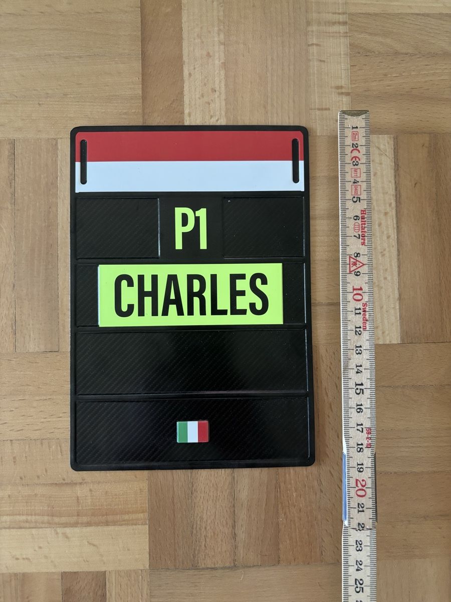 Tutte le decorazioni: Ferrari Charles Leclerc Bundle | P1 Schild + Driver Nr. 16 – Nuovo (secondo la descrizione) da Zug venduto da its_k265 4