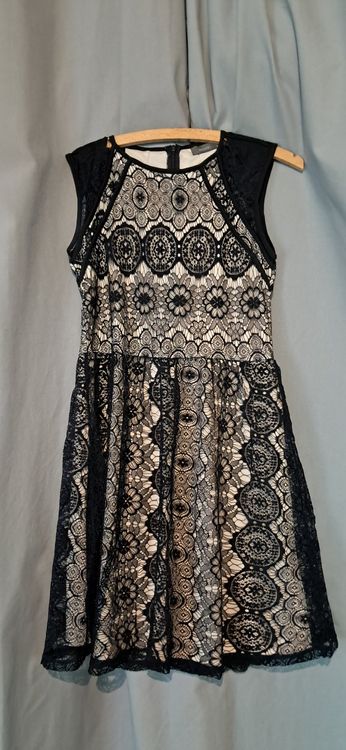 Robe Fourreau Noire Dentelle Froncée – Eliza J Taille 12, Neuve Sans étiquettes, élégante !