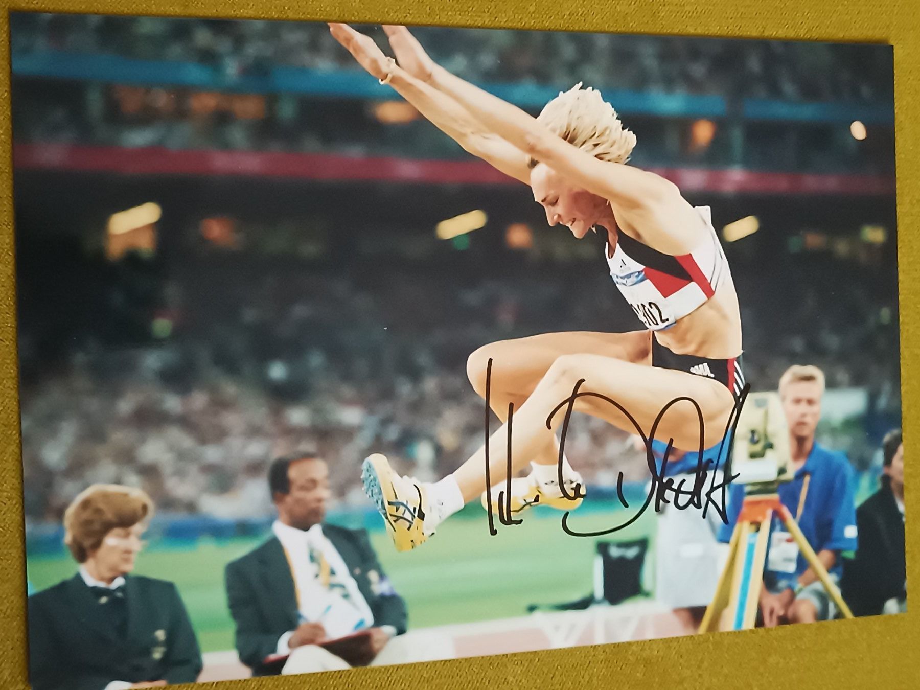Autografi: Heike Drechsler - 18x25cm - Leichtathlet – Usato da Menziken venduto da Artographs