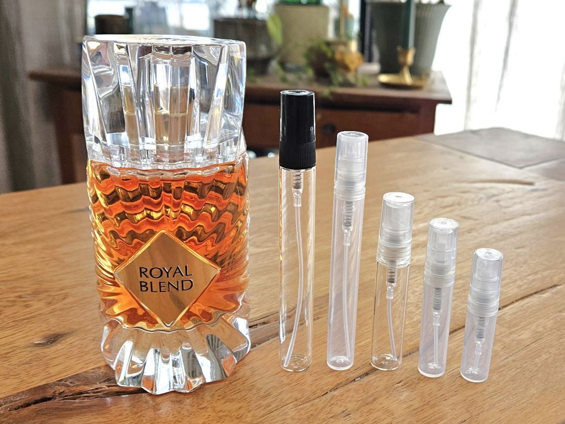 Parfum & Eau de Toilette: French Avenue Royal Blend - 3ml Abfüllung – Gebraucht aus Zürich von Flatus