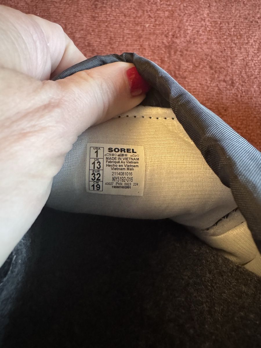 Sorel Scarpe da uomo: Sorel Flurry Black 32 – Nuovo (secondo la descrizione) da St-Légier-Chiésaz venduto da joe_5gxd 2