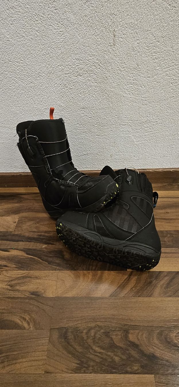 Burton Damenschuhe: Burton Emerald 37 – Gebraucht aus Lutzenberg von Adia2
