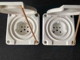 2 schöne Feller NUP Nass-Unterputzdosen / Steckdosen 1xT15