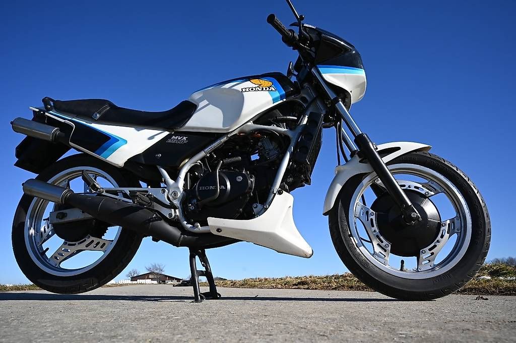 Strada: Honda Mvx 250  – Usato da Lussery-Villars venduto da nun_rjc5 1