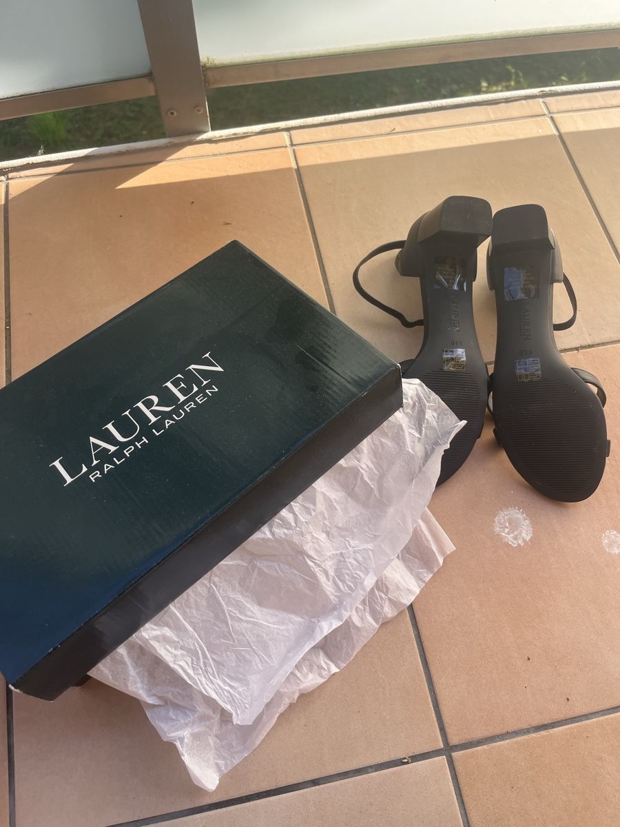 Ralph Lauren Scarpe da donna: Damen Sandalen Ralph Lauren – Nuovo e nell'imballaggio originale da Egg b. Zürich venduto da san_822r 1