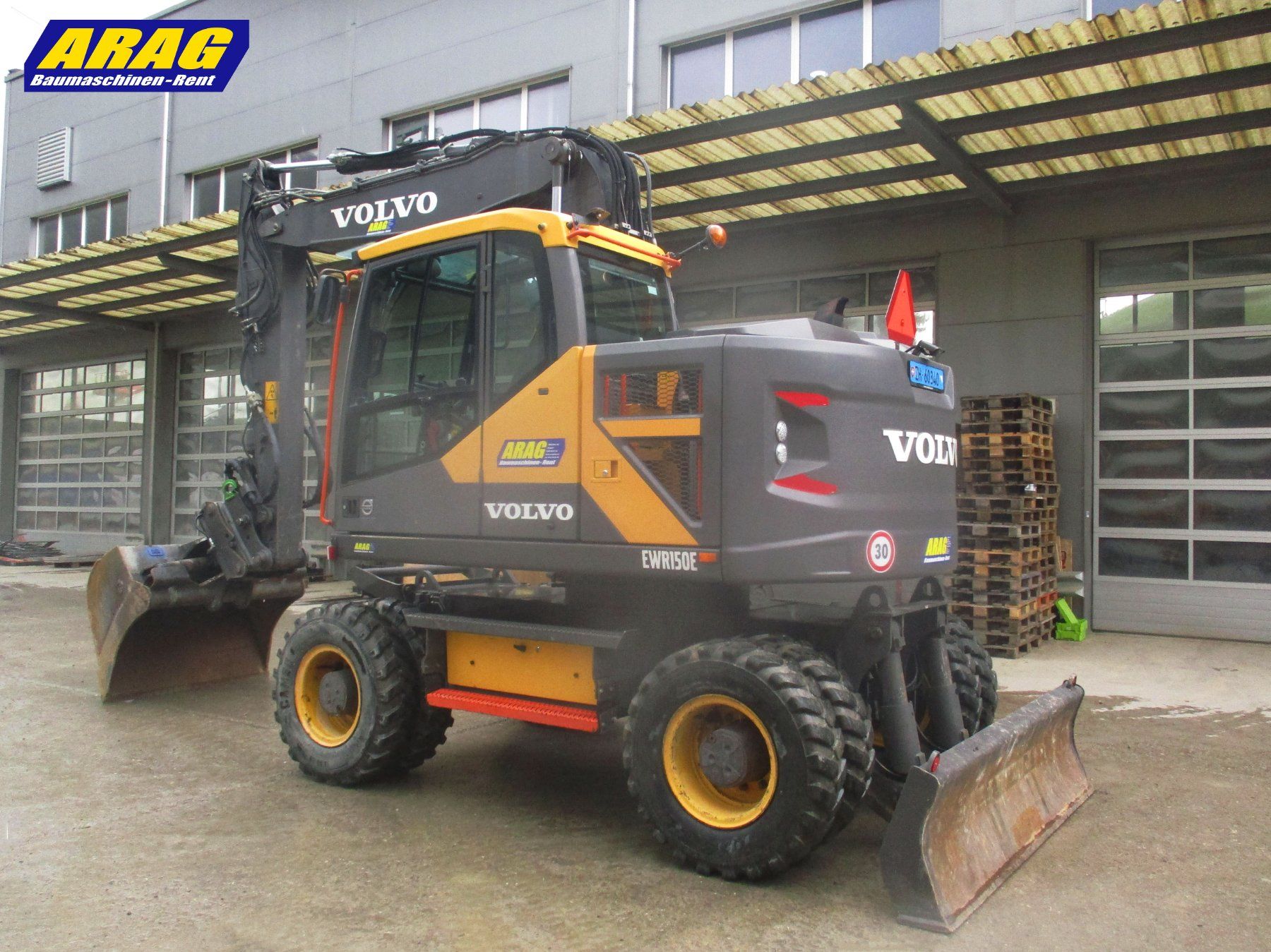 Volvo Escavatori: Volvo EWR150E Mobilbagger – Usato da Hasle LU venduto da Arag08 2