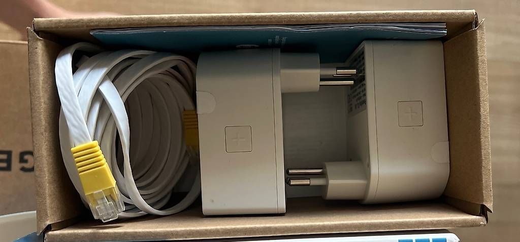 Laufwerke & Adapter: Powerline Connection Kit und Connection Adapter – Gebraucht aus Gunzwil von mku_pv6y 3