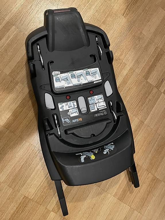 Seggiolini per auto: Besafe Isofix Basestation iZi Modular i-Size Base – Usato da Starrkirch-Wil venduto da flotron 2