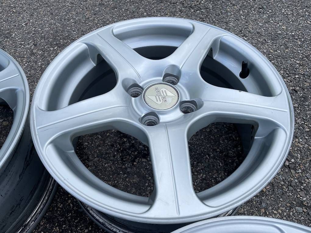 Cerchioni: Jantes alu 15" ETA BETA, multimarques 4x100 – Usato da Pailly venduto da 911rb 3