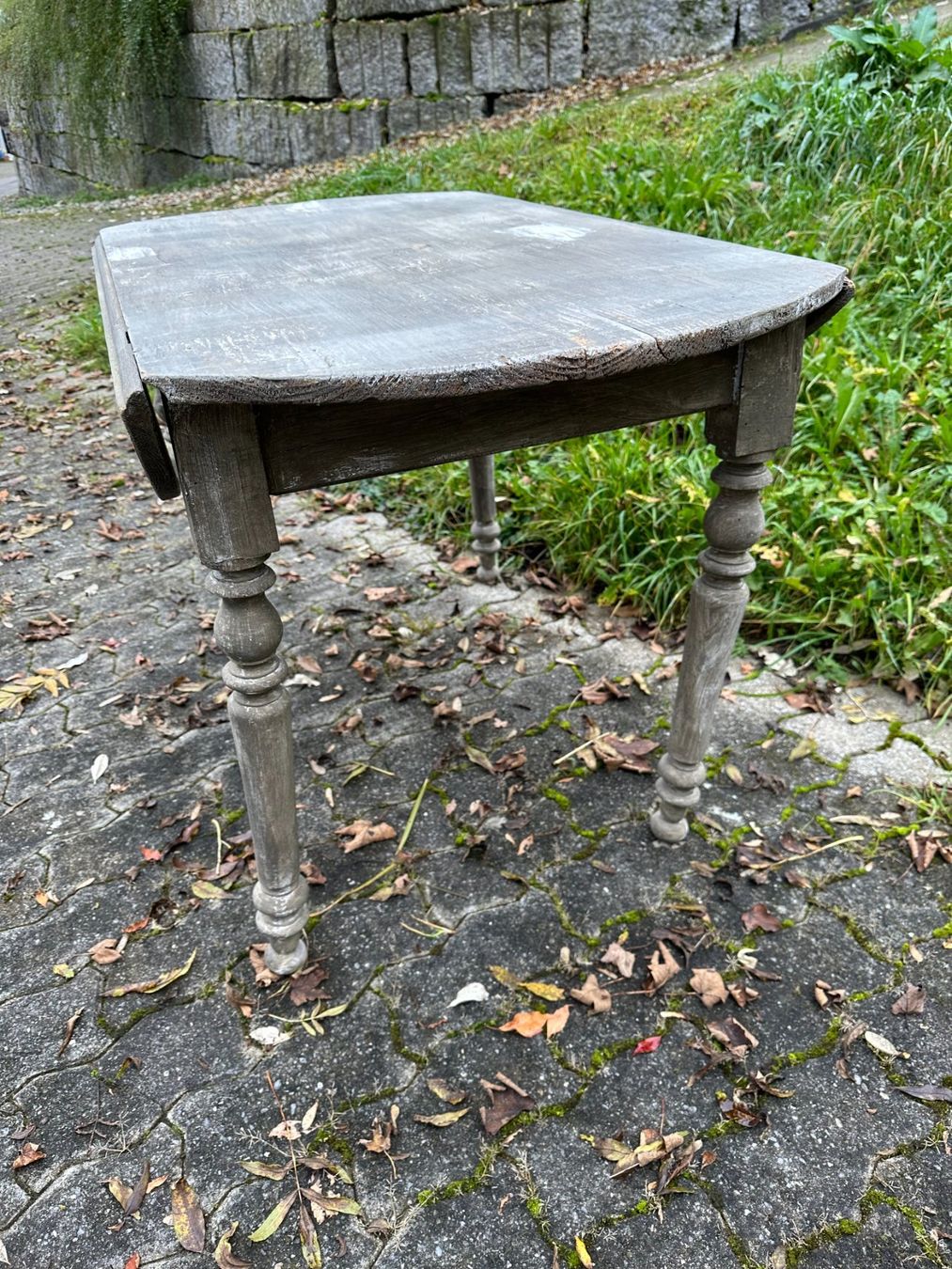 Tische: Vintage Tisch – Gebraucht aus Buttwil von magdalena60 3