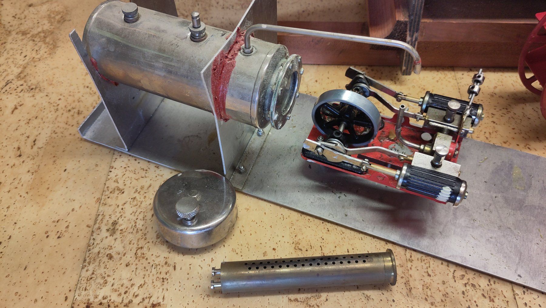 Graupner Modellismo RC: RC Dampfschiff Glasgow Echtdampf Wilesco Zweizylinder – Usato da Au ZH venduto da fixli81 1