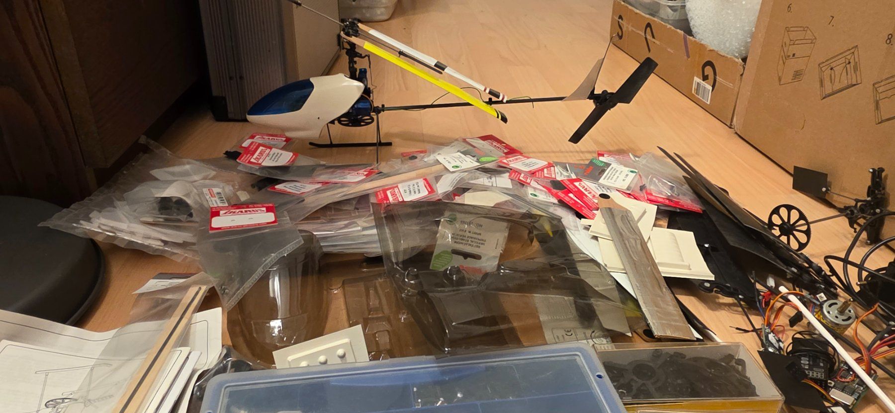 Modellismo RC: RC helikopter ersazteile sammlung – Usato da Hochfelden venduto da Danizh0 7